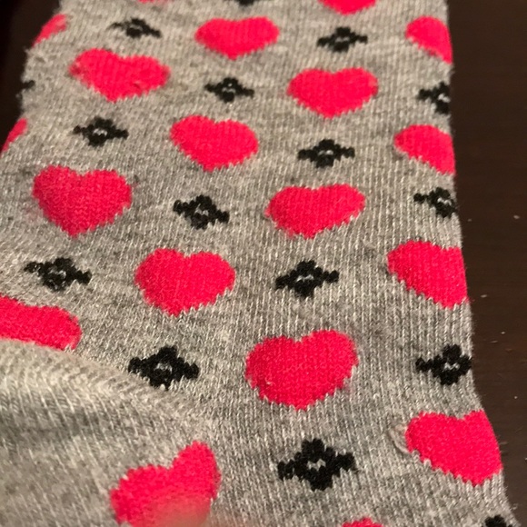 Gray socks with pink hearts - Picture 3 of 3